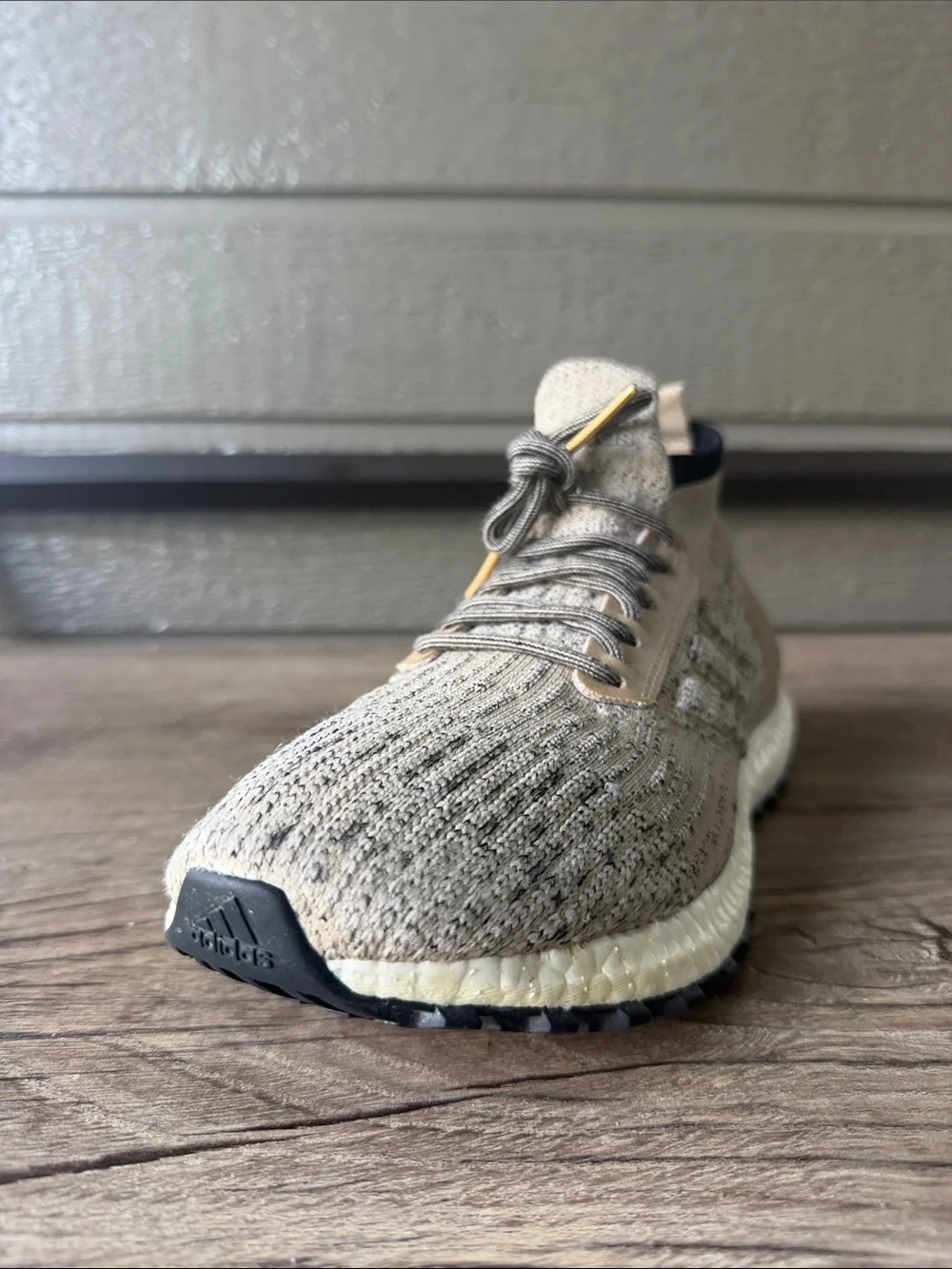Adidas Ultra boots ATL Men’s Beige Knit Athletic Shoes size 8